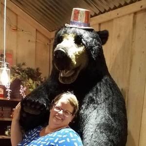 Meet your Posher, Amy